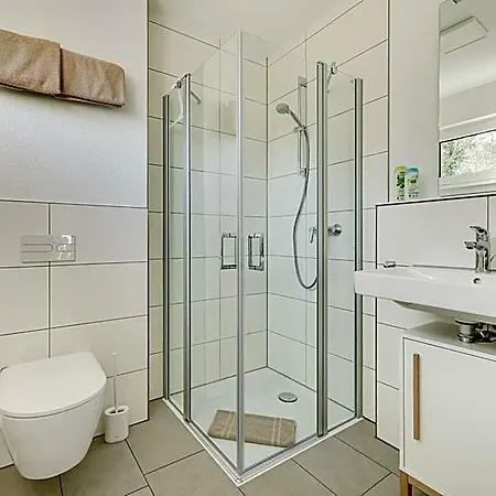 Hotel Haus Biederstaedt 3*