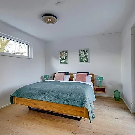Hotel Haus Biederstaedt & Livjana 3*