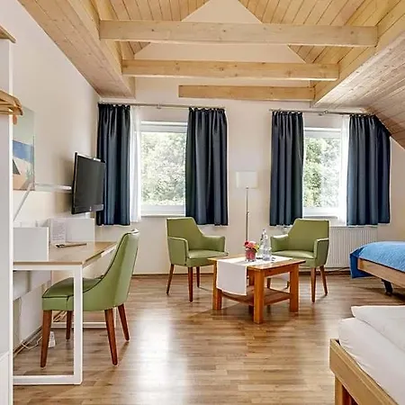 Otel Haus Biederstaedt & Livjana 3*